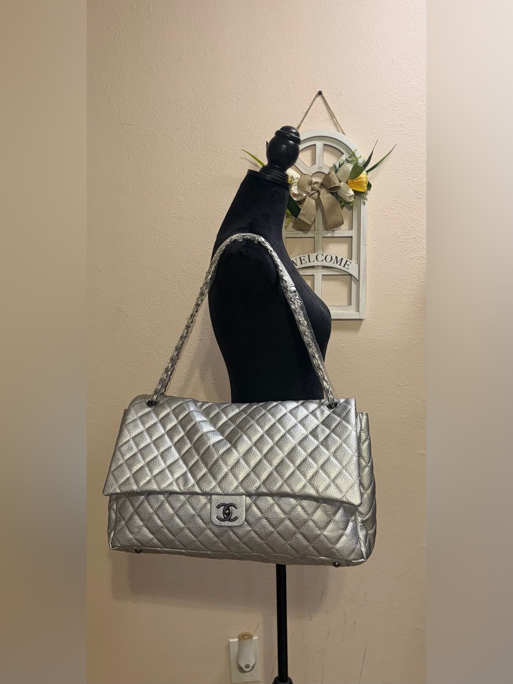 Fashion XXL Travel Silver Caviar Quilted Mono Flap Chain Strap Shoulder Bag